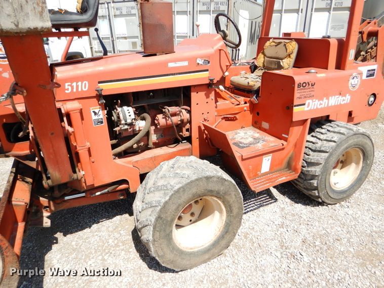 image for item FY9500 1992 Ditch Witch 5110DD trencher