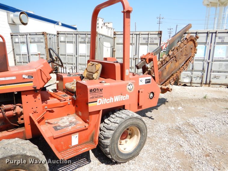 image for item FY9500 1992 Ditch Witch 5110DD trencher