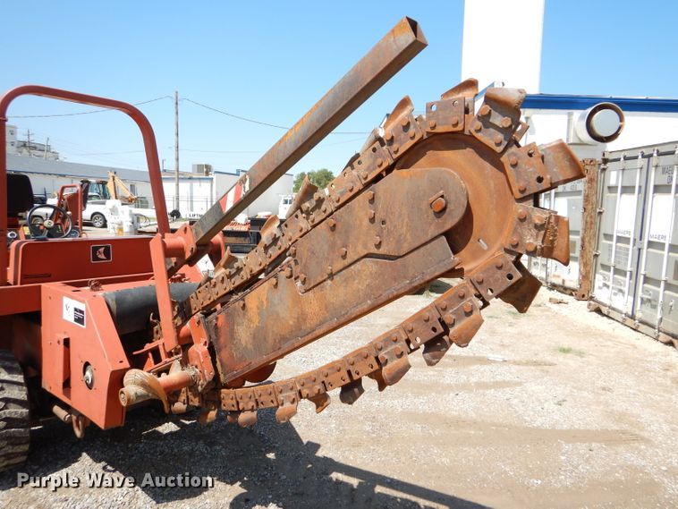 image for item FY9500 1992 Ditch Witch 5110DD trencher
