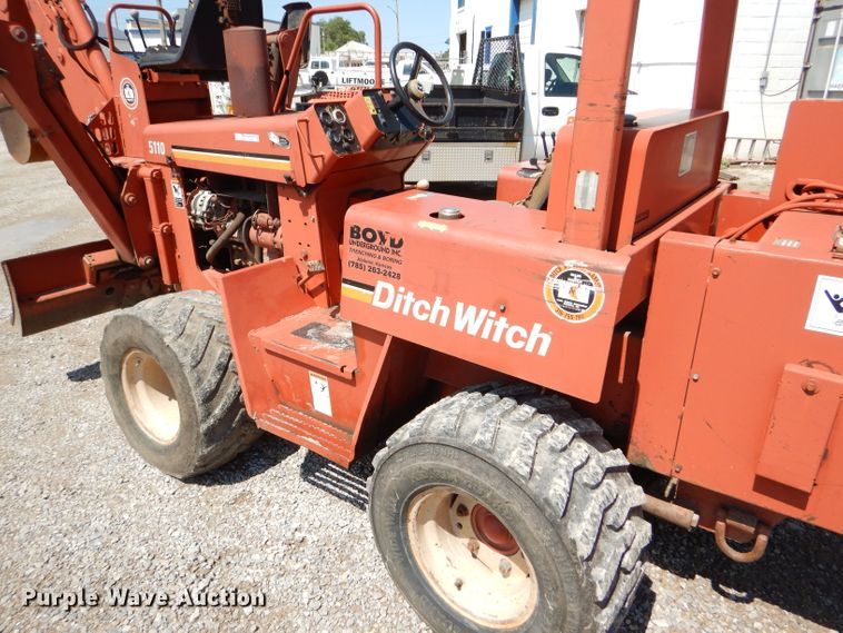image for item FY9500 1992 Ditch Witch 5110DD trencher