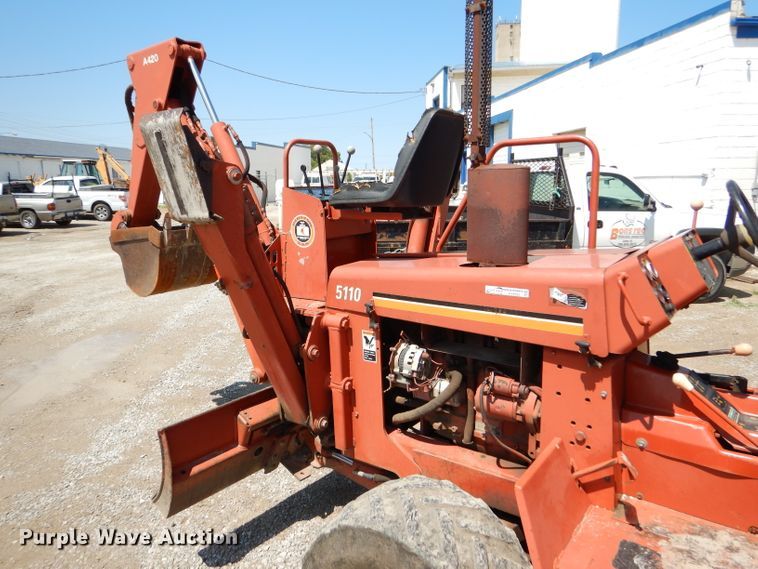 image for item FY9500 1992 Ditch Witch 5110DD trencher