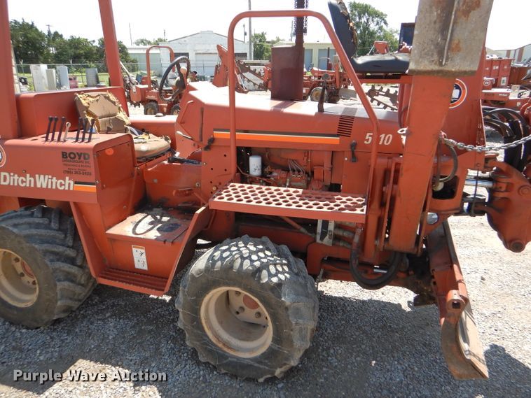 image for item FY9500 1992 Ditch Witch 5110DD trencher