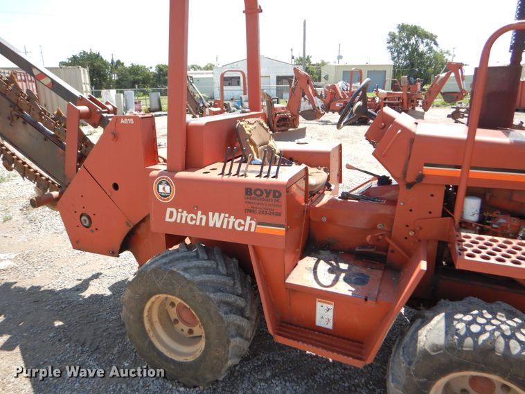 image for item FY9500 1992 Ditch Witch 5110DD trencher