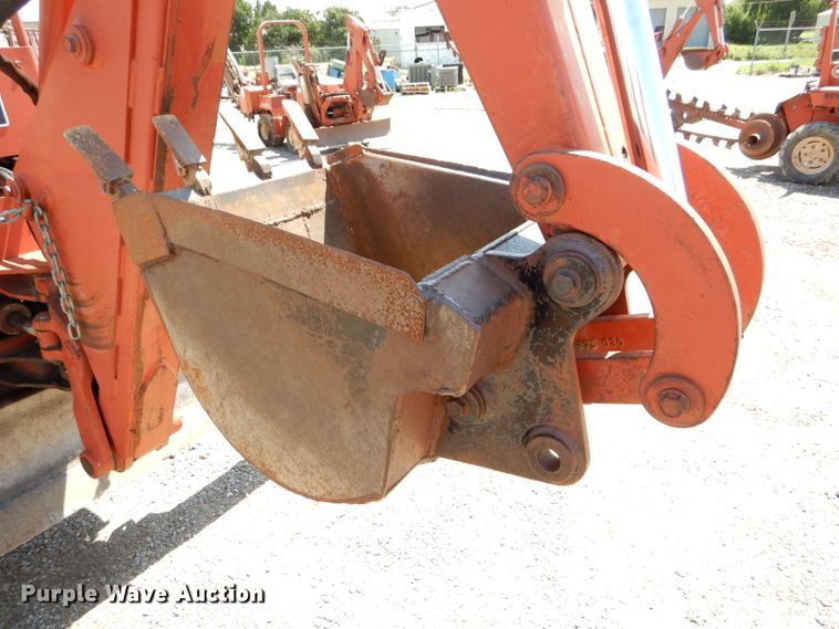 image for item FY9500 1992 Ditch Witch 5110DD trencher