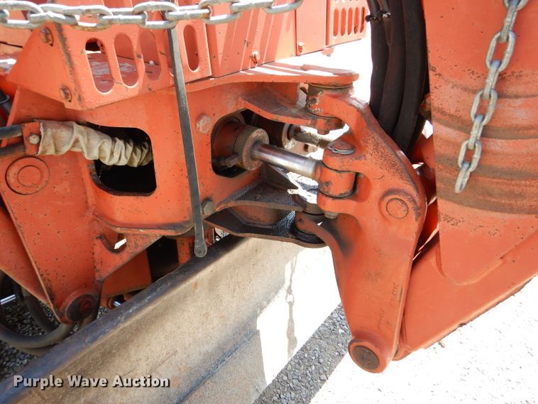 image for item FY9500 1992 Ditch Witch 5110DD trencher