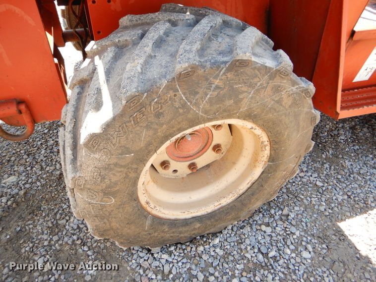 image for item FY9500 1992 Ditch Witch 5110DD trencher