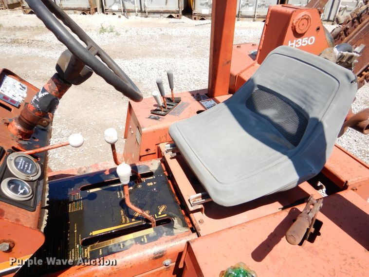 image for item FY9501 1993 Ditch Witch 3500DDLSB trencher