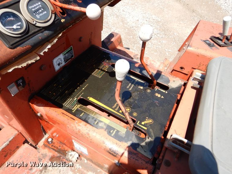 image for item FY9501 1993 Ditch Witch 3500DDLSB trencher