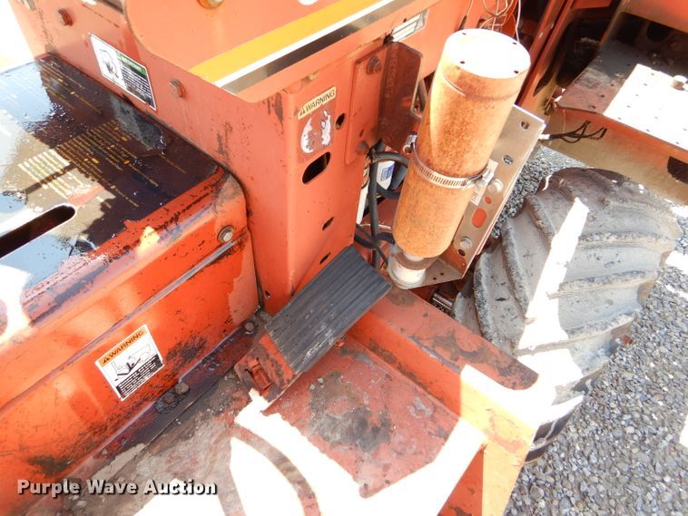 image for item FY9501 1993 Ditch Witch 3500DDLSB trencher
