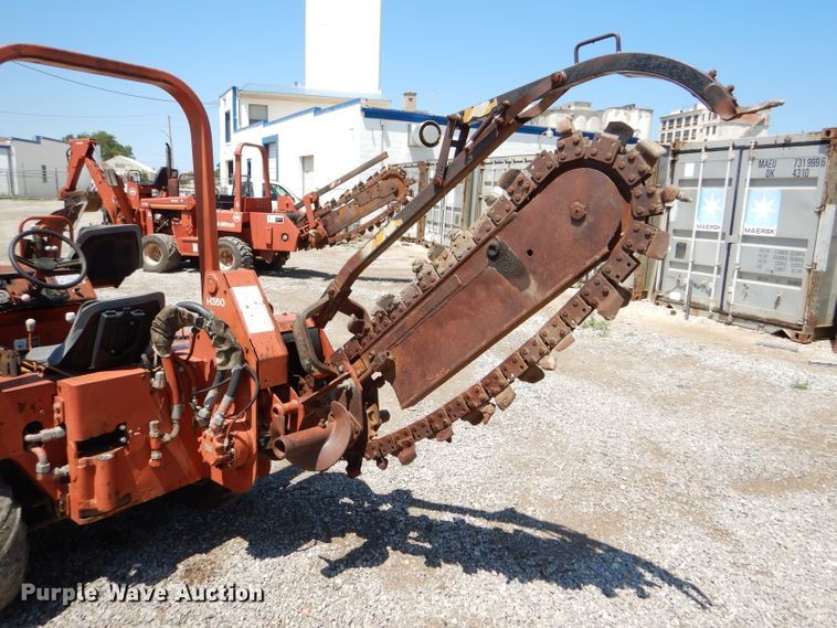 image for item FY9501 1993 Ditch Witch 3500DDLSB trencher