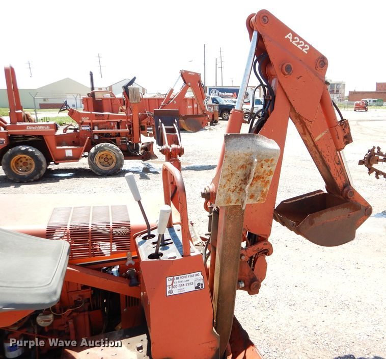 image for item FY9501 1993 Ditch Witch 3500DDLSB trencher