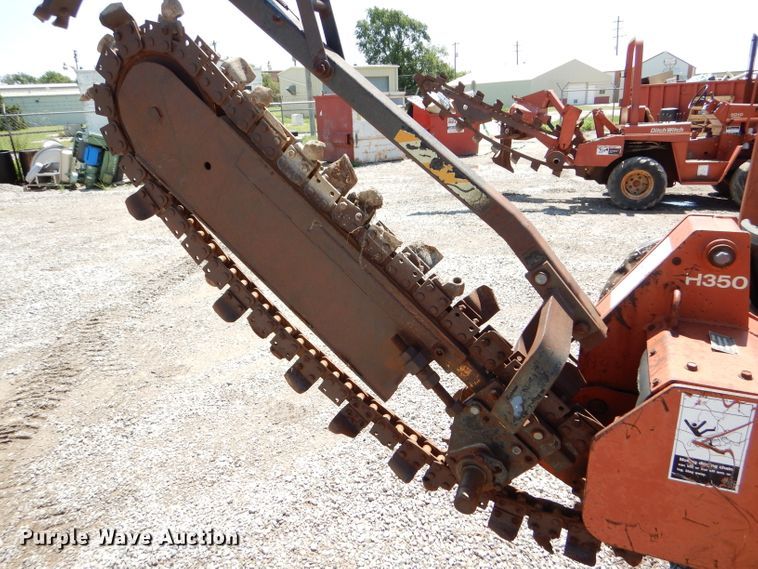 image for item FY9501 1993 Ditch Witch 3500DDLSB trencher