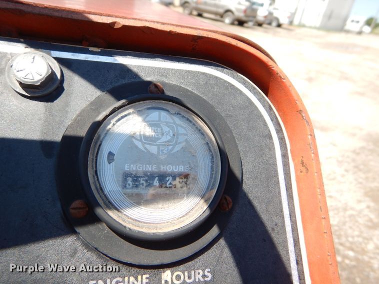 image for item FY9502 Ditch Witch R40A trencher