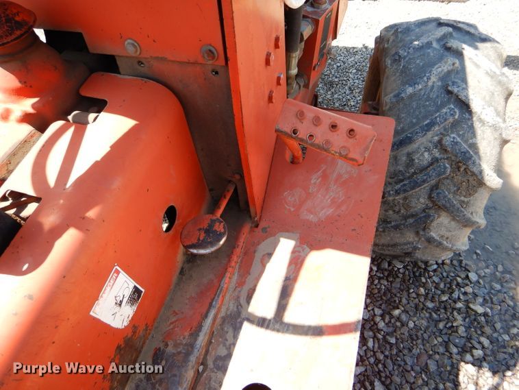 image for item FY9502 Ditch Witch R40A trencher