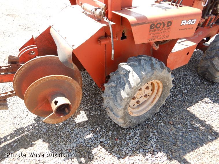 image for item FY9502 Ditch Witch R40A trencher