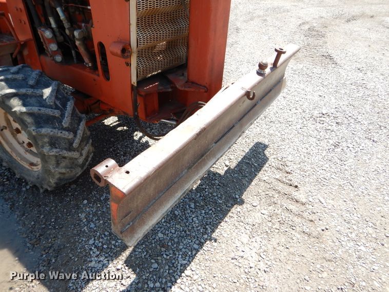 image for item FY9502 Ditch Witch R40A trencher