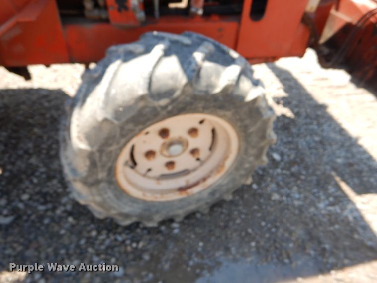 image for item FY9502 Ditch Witch R40A trencher