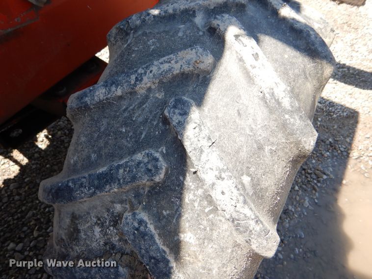 image for item FY9502 Ditch Witch R40A trencher