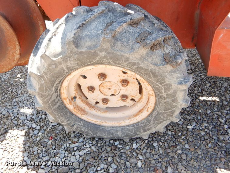 image for item FY9502 Ditch Witch R40A trencher