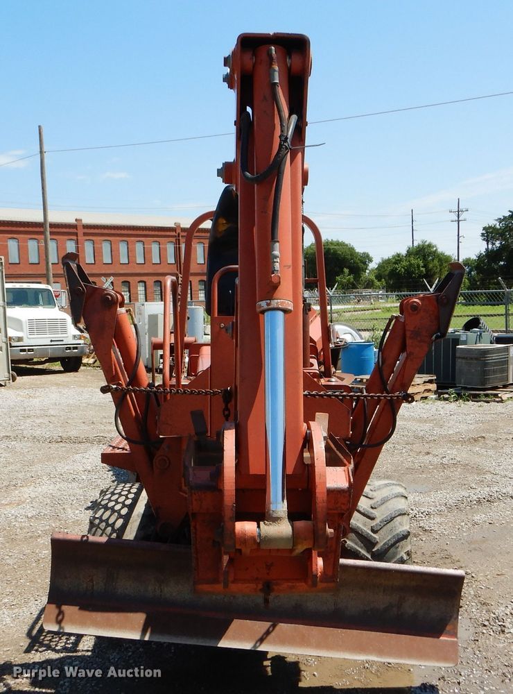 image for item FY9503 1988 Ditch Witch 5010 trencher