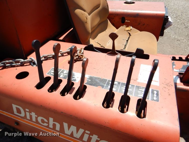 image for item FY9503 1988 Ditch Witch 5010 trencher