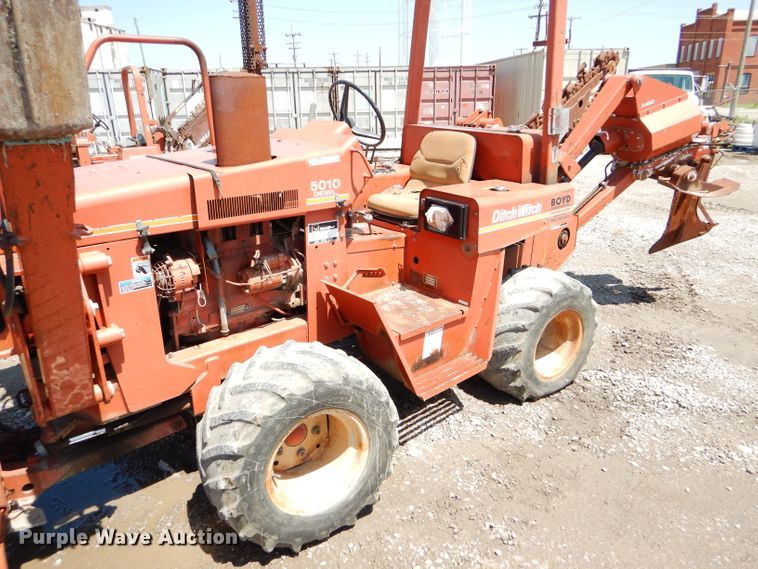 image for item FY9503 1988 Ditch Witch 5010 trencher
