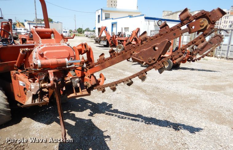 image for item FY9503 1988 Ditch Witch 5010 trencher