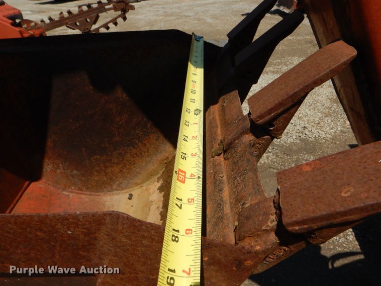 image for item FY9503 1988 Ditch Witch 5010 trencher