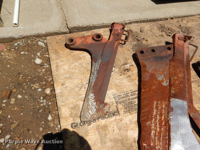 image for item FY9504 (12) vibratory plow shanks