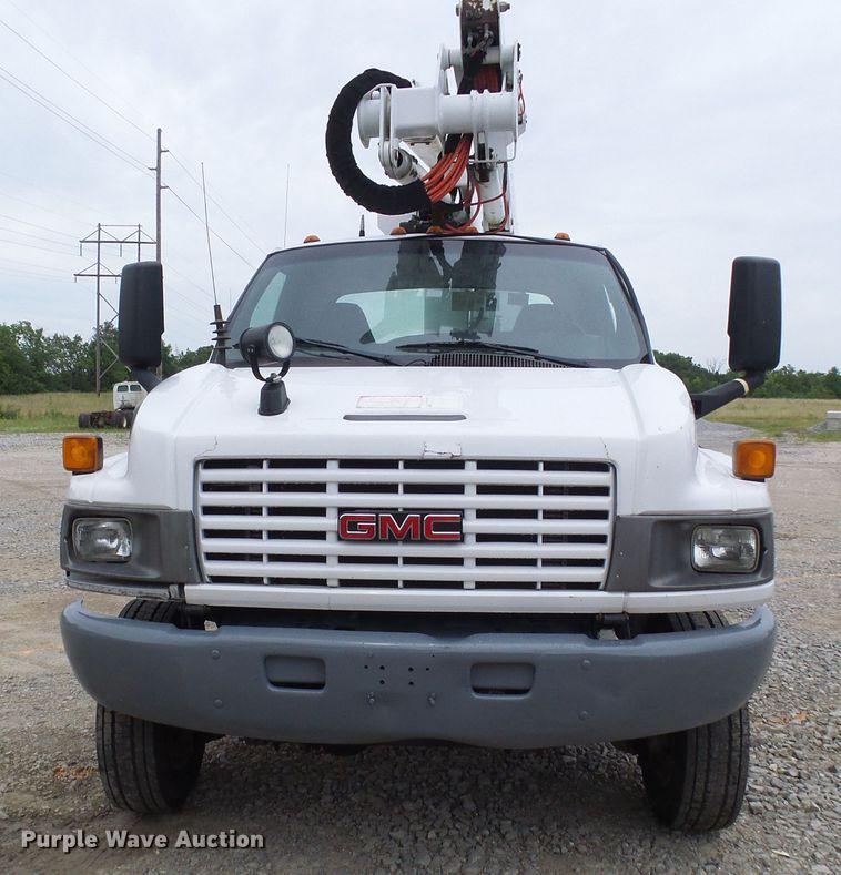 image for item DB2245 2007 GMC C5500 bucket truck