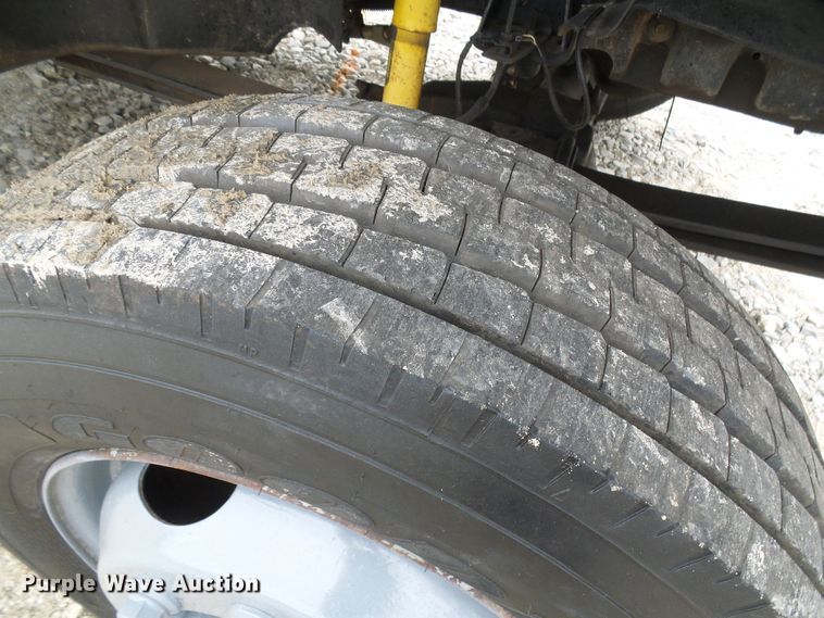 image for item DB2245 2007 GMC C5500 bucket truck