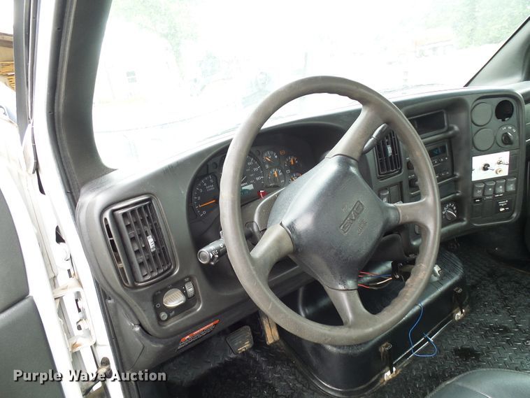 image for item DB2245 2007 GMC C5500 bucket truck