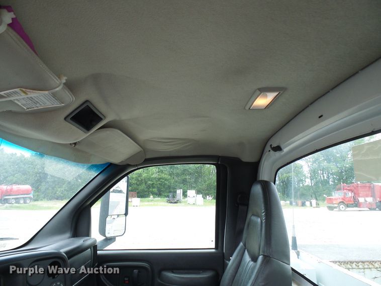 image for item DB2245 2007 GMC C5500 bucket truck