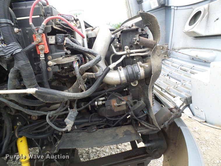 image for item DB2245 2007 GMC C5500 bucket truck