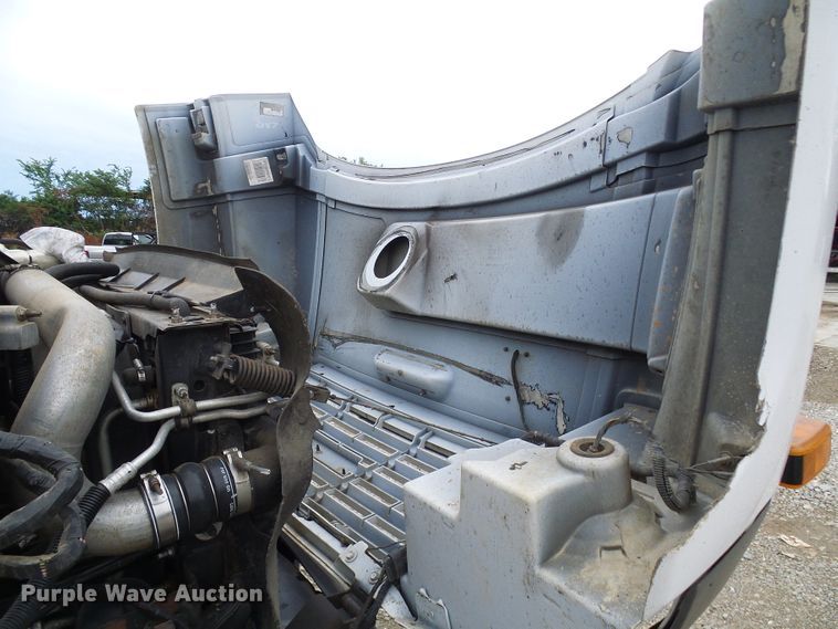 image for item DB2245 2007 GMC C5500 bucket truck