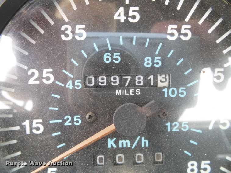 image for item DC5072 1999 Mack CH613 semi truck