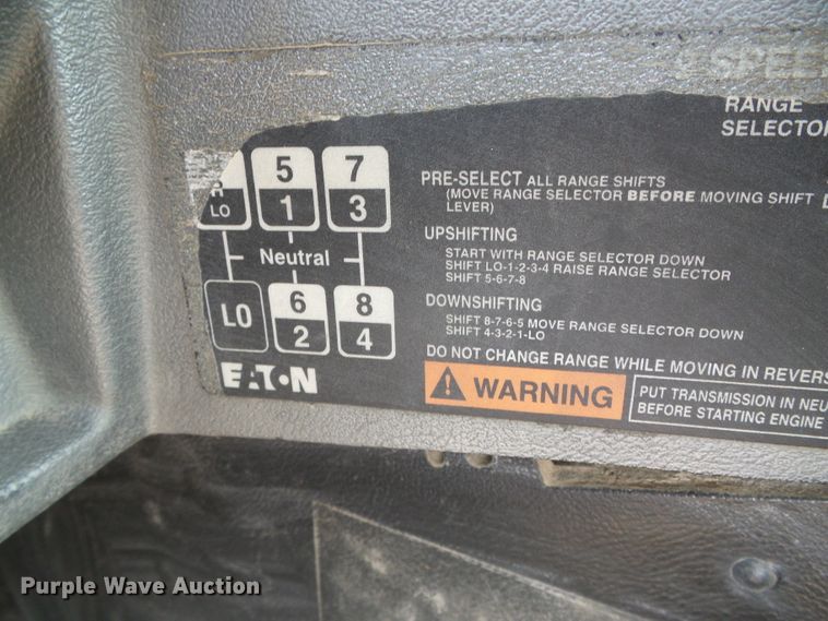 image for item DC5072 1999 Mack CH613 semi truck