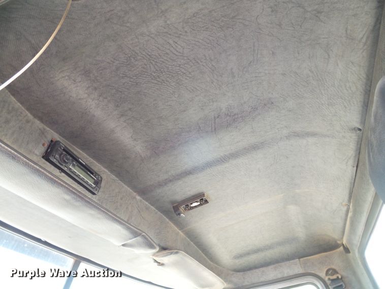 image for item DC5072 1999 Mack CH613 semi truck