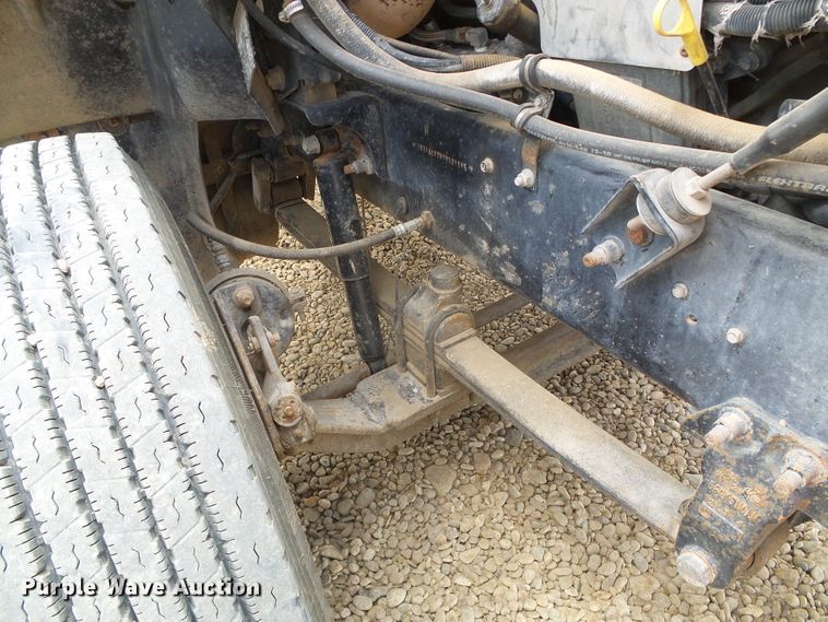 image for item DC5072 1999 Mack CH613 semi truck