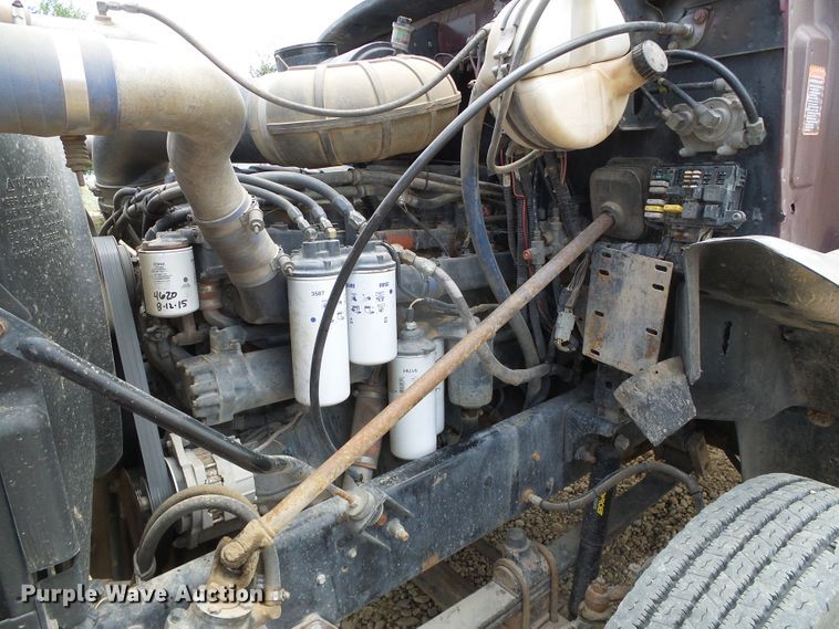 image for item DC5072 1999 Mack CH613 semi truck