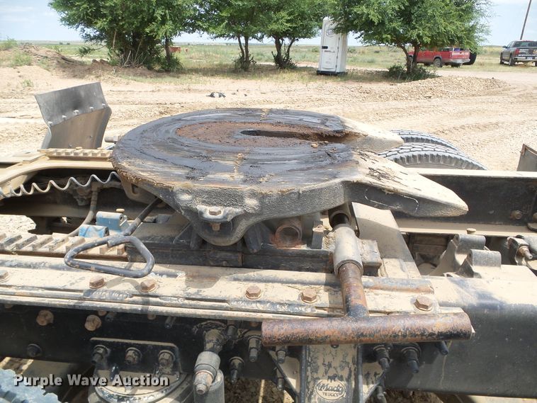 image for item DC5072 1999 Mack CH613 semi truck