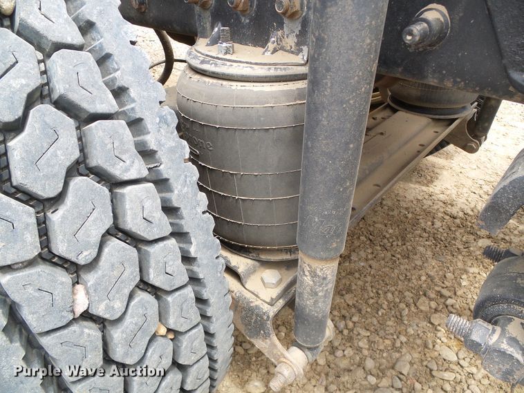 image for item DC5072 1999 Mack CH613 semi truck