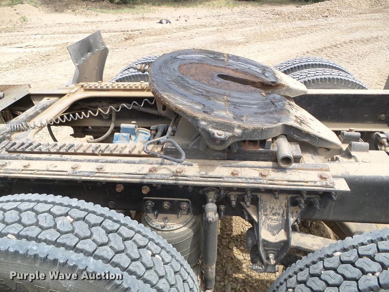 image for item DC5072 1999 Mack CH613 semi truck