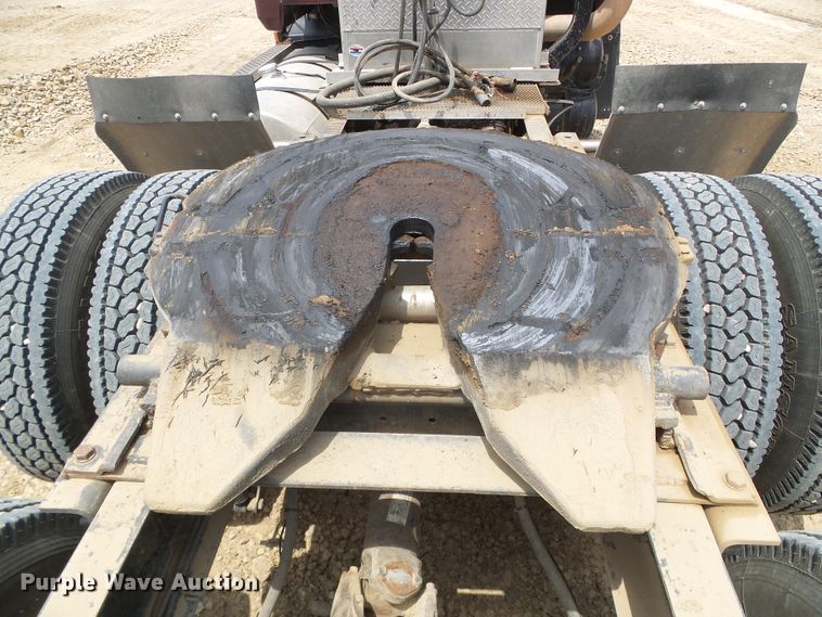 image for item DC5072 1999 Mack CH613 semi truck