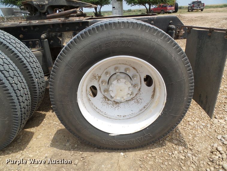 image for item DC5072 1999 Mack CH613 semi truck