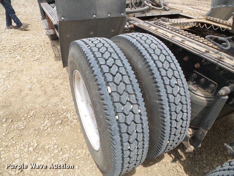 image for item DC5072 1999 Mack CH613 semi truck