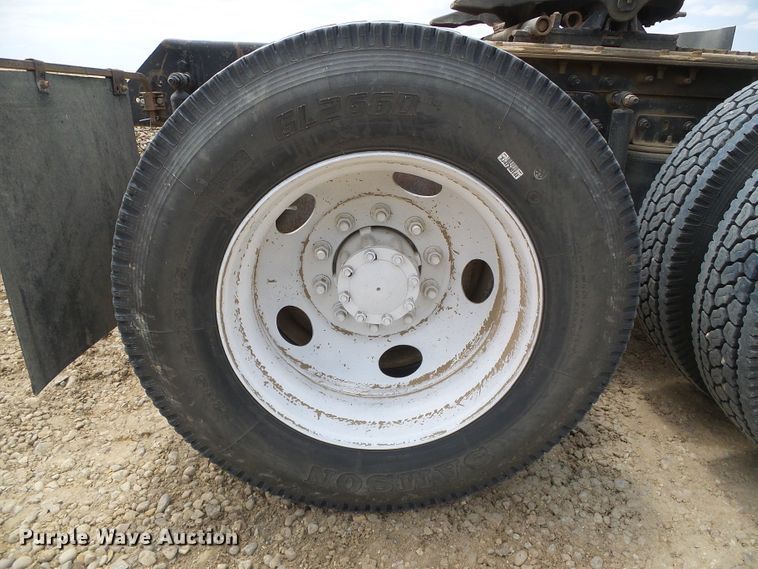 image for item DC5072 1999 Mack CH613 semi truck