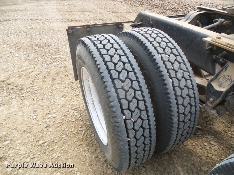 image for item DC5072 1999 Mack CH613 semi truck