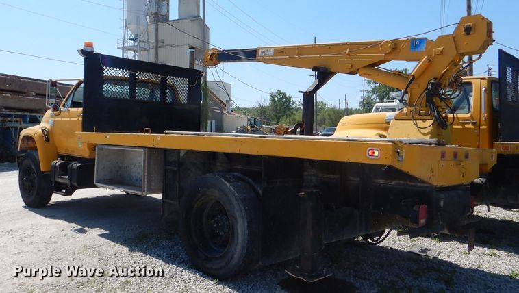 image for item DE3520 1996 Ford F800 crane truck
