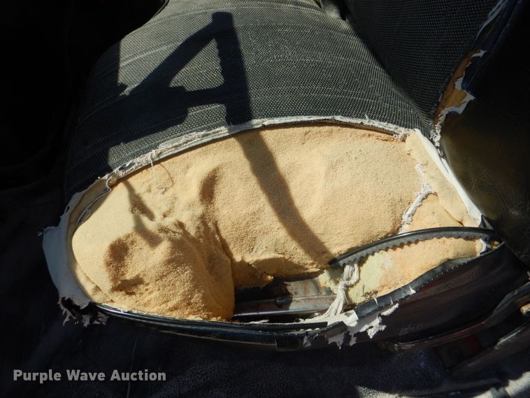 image for item DE3520 1996 Ford F800 crane truck